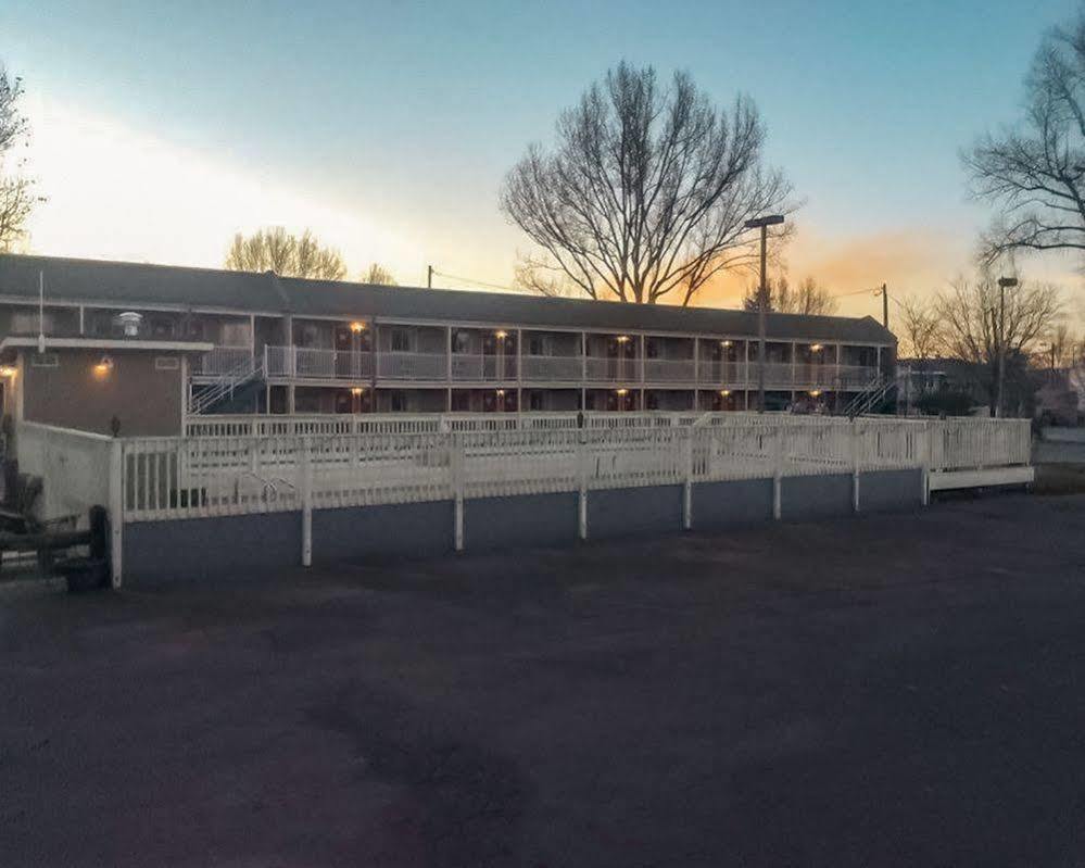 1St Interstate Inn Montrose Zewnętrze zdjęcie